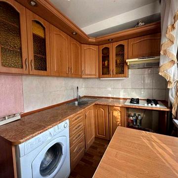 Курбаса 2/13, суміжна 2к, є Газ,можно з тваринками