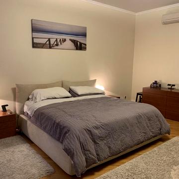 Кирила і Мефодія вул., 25