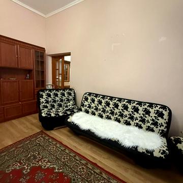 Банківська вул., 3