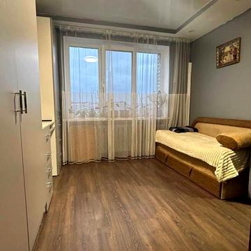 Івана Миколайчука вул., 5