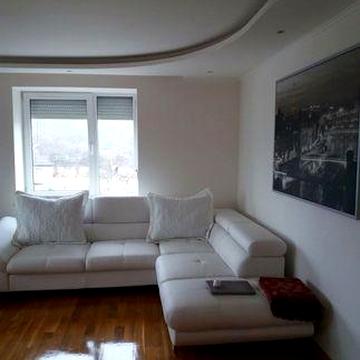 Ціну знижено! Продаю трьох кімнатну квартиру курорт Поляна Закарпатсь