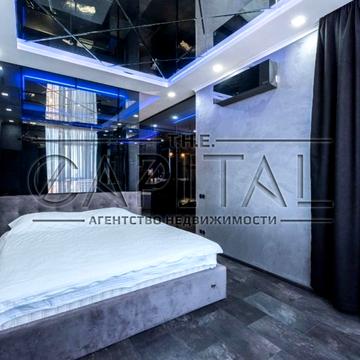 Джона Маккейна вул. (Івана Кудрі), 7