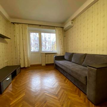 Саксаганського вул., 88