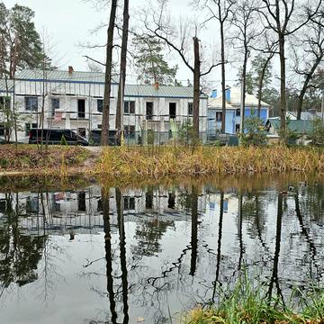 Варшавська вул., 87-Б