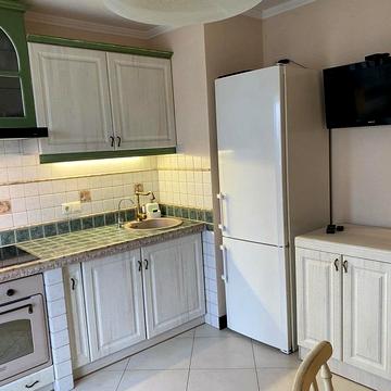 Кубанської України вул. (Маршала Жукова), 33-А