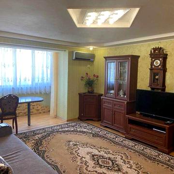 Продаж трикімнатної квартири по Вул. Олександра Поля. В центрі міста