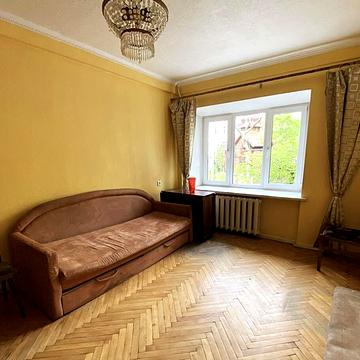 Жилянська вул., 69-71