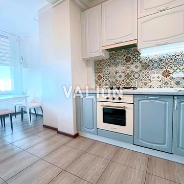 Сонячна вул., 3