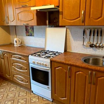 Сдаётся 2 ком. квартира по ул. Чаривная