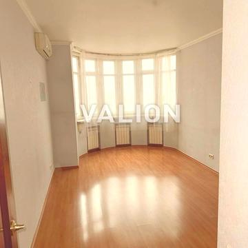 Золотоустівська вул., 10-12