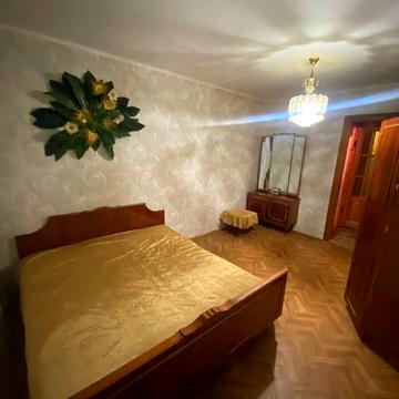 Зарічанська вул., 2