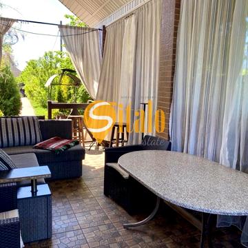 Центральна вул.