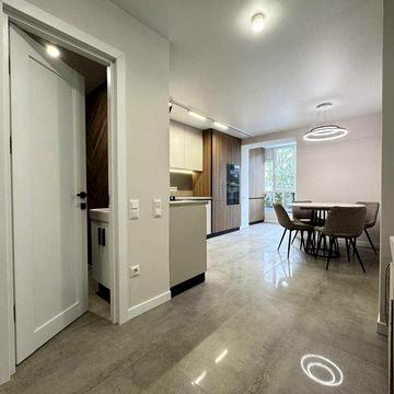 Неймовірно стильна квартира в ЦЕНТРІ МІСТА!!