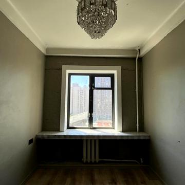 Велика Васильківська вул. (Червоноармійська), 114