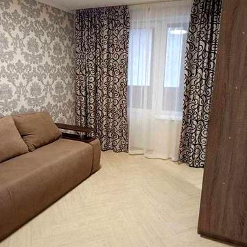 Здам 2к квартиру на Зодчих, Обойний ринок, Житомирська, перший поверх