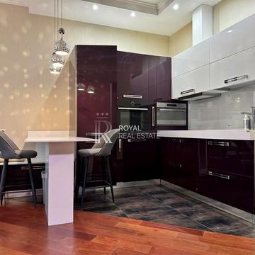 Андрія Верхогляда вул. (Михайла Драгомирова), 7