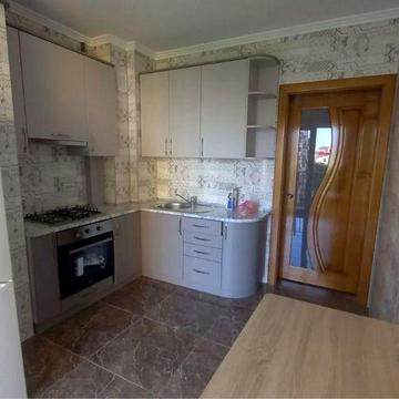 Здається в оренду квартира на Руській