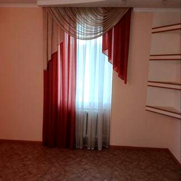 Продаж частини будинку з власним двором село Великополовецьке