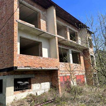 Продаж! Сокільники! Інвестиція! Ділянка 14 соток+ будинок 720 метрів!