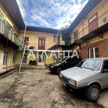 3-кімнатна, історичний центр, під ремонт