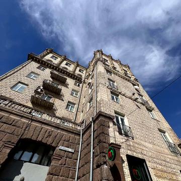 Хрещатик вул. (Kreschatic), 17