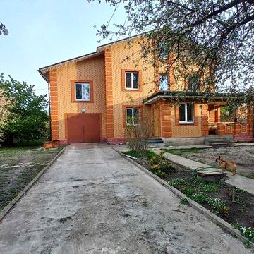 Продам будинок 300м² в Старих Петрівцях,  8 соток. Без комісії