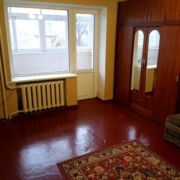 Здам 1 кімнатну квартиру в центрі.