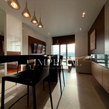 Раїси Окіпної вул., 18