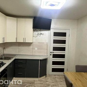 Продаж 3-кімнатної квартири вул. Стадникової