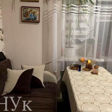 Затишна 1-кімнатна квартира з ремонтом і меблями — Рокині