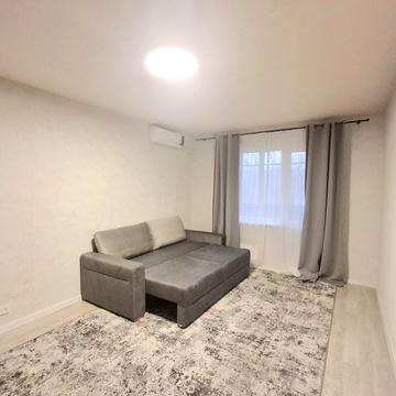 Лісківська вул., 8/24