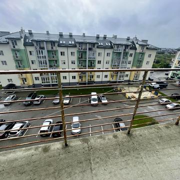 Весняна вул., 4