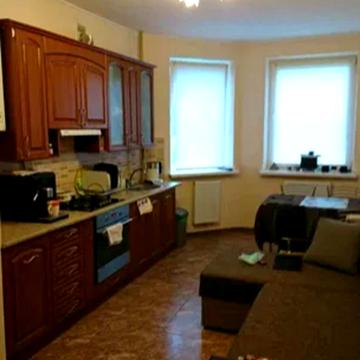 Малоголосківська вул., 6