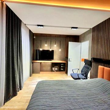 Миру вул., 57