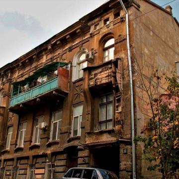 Пастера вул., 24