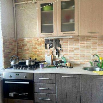 Продам 2 кімнатну квартиру на Павловому Полі.