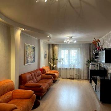 Оболонь Продаж,хозяйка (3-х квартири Левка Лукʼяненко 15г)