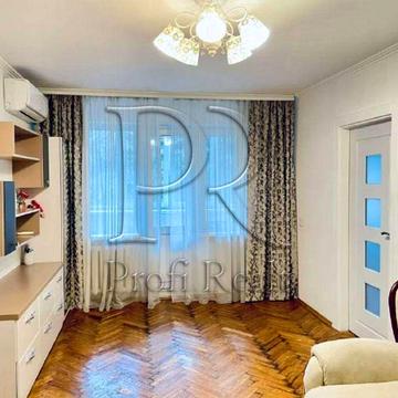 Продаж 2 кімн. квартири за адресою Любомира Гузара 8/Відрадний