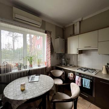 Вербицького вул. (Інтернаціональна), 8