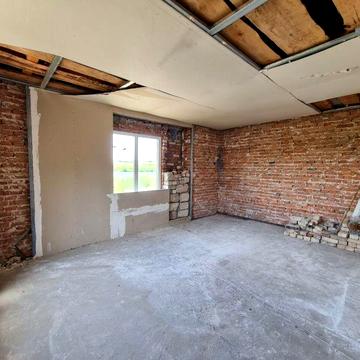 Великий будинок з виглядом на озеро 38092