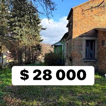 Продаж половини будинку в Кременці