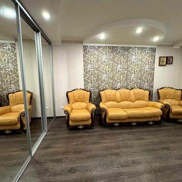 Продам на Фрунзенском, можно по сертификату