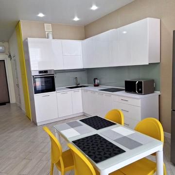 Літературна вул., 12