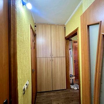 Продається 2 кімнатна квартира на вул. Героїв Крут