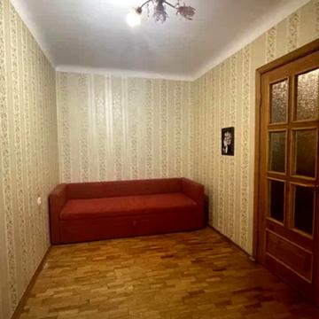 Тополева вул., 5