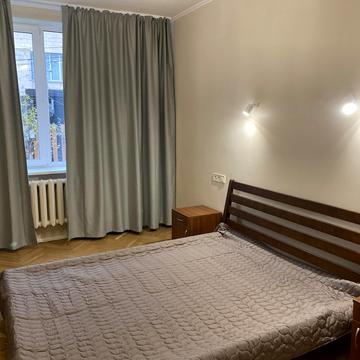 Велика Васильківська вул. (Червоноармійська), 80