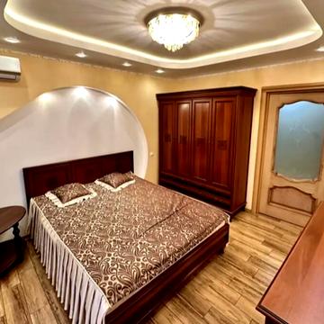 Золотоустівська вул., 55