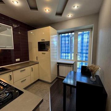 Здам 2-к кв, автономне опалення, 2 Шевченківський, вул. Полякова