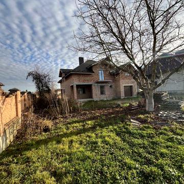 Продається будинок в с.Драгомирчани. Ділянка. Свердловина. Тераса