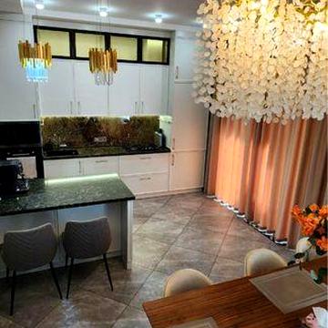 Стильный хозяйский новый дом в кооперативе